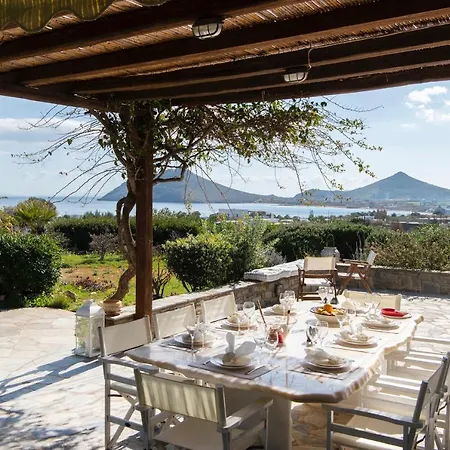 Emerald Isterni (Paros)