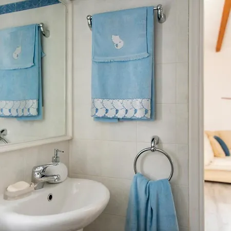 Emerald * Isterni (Paros)