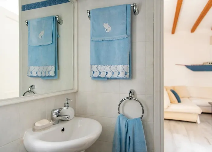 Emerald * Isterni (Paros)